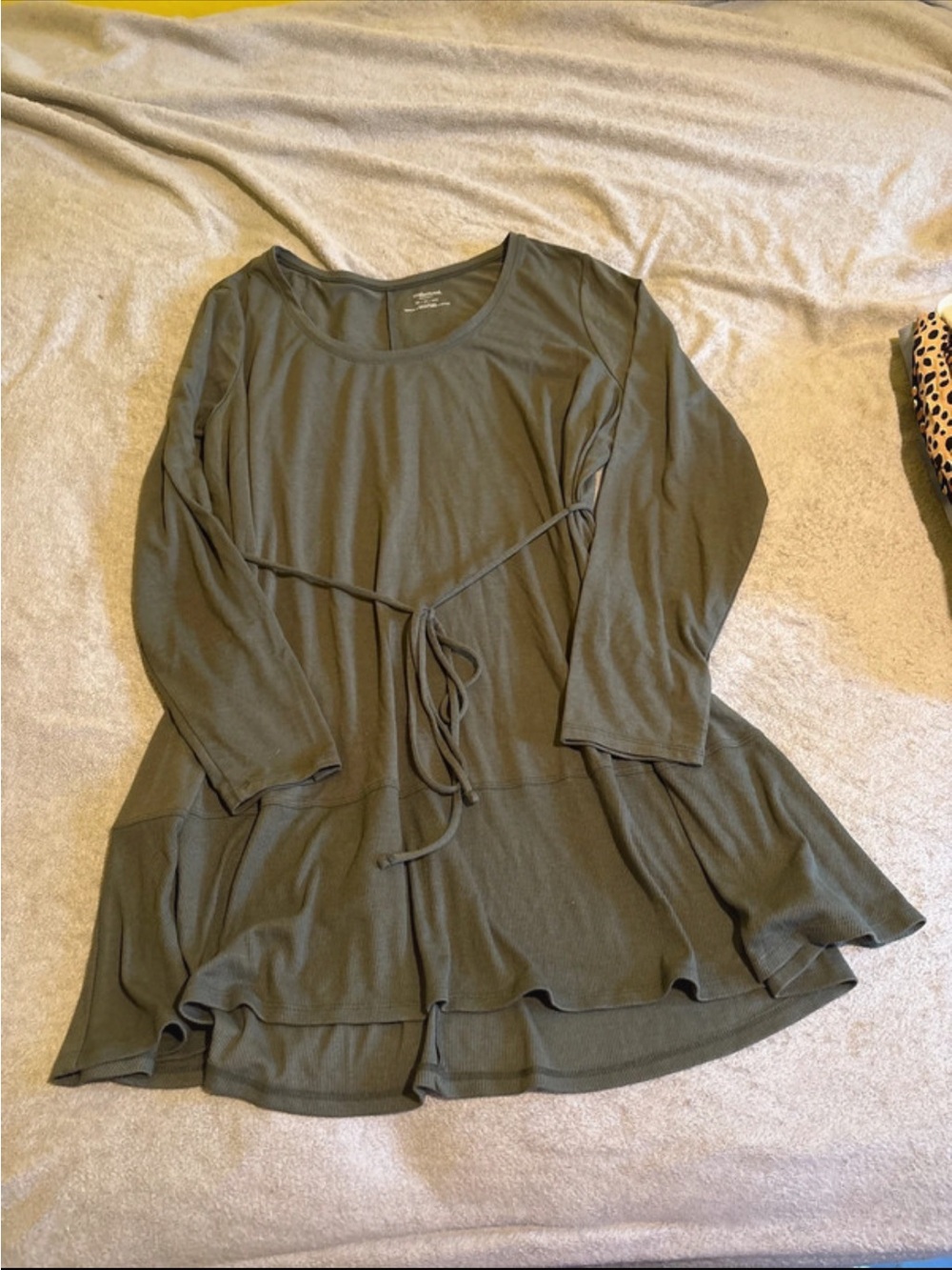 Relaxed Olive Tie-Waist Maternity Women's Top